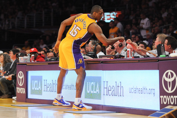 他超凡的远 他超凡的远