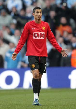 左中前卫或 左中前卫或